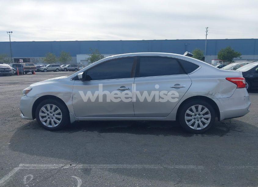 Photo 14 of 2017 Nissan Sentra S (VIN 3N1AB7AP7HY233574)