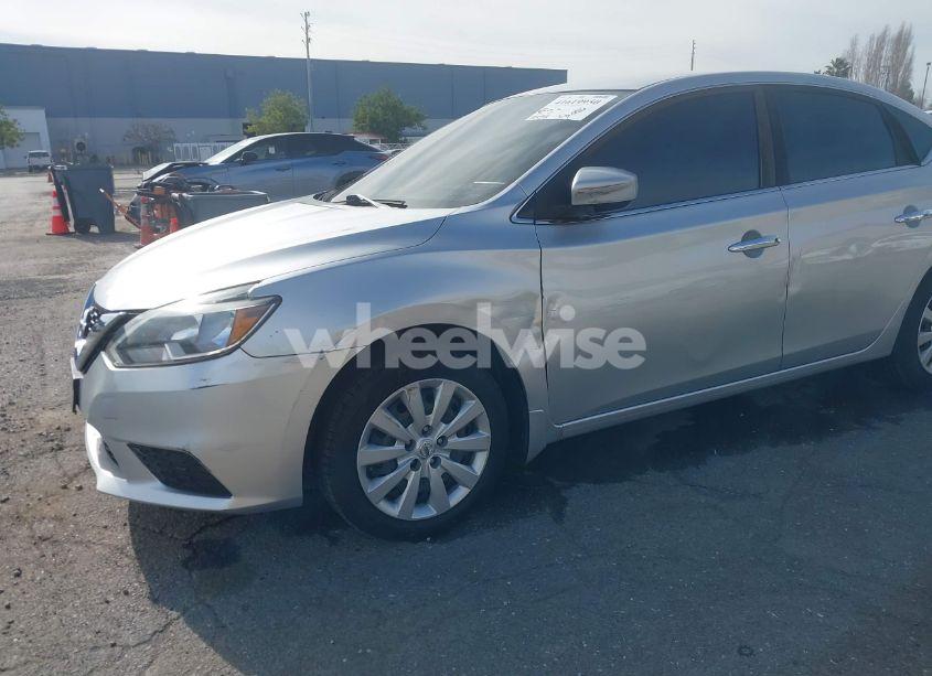 Photo 6 of 2017 Nissan Sentra S (VIN 3N1AB7AP7HY233574)