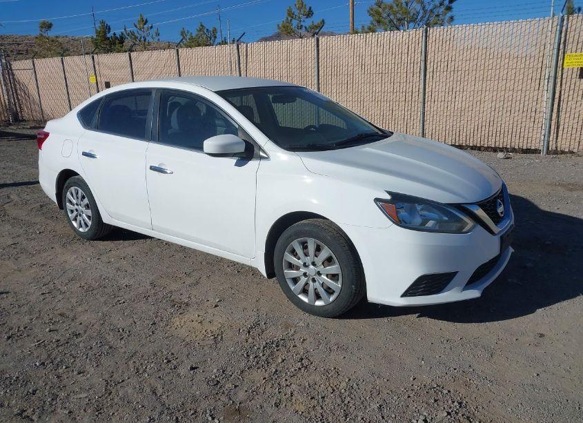 2017 Nissan Sentra S (VIN 3N1AB7AP7HY257406) main photo