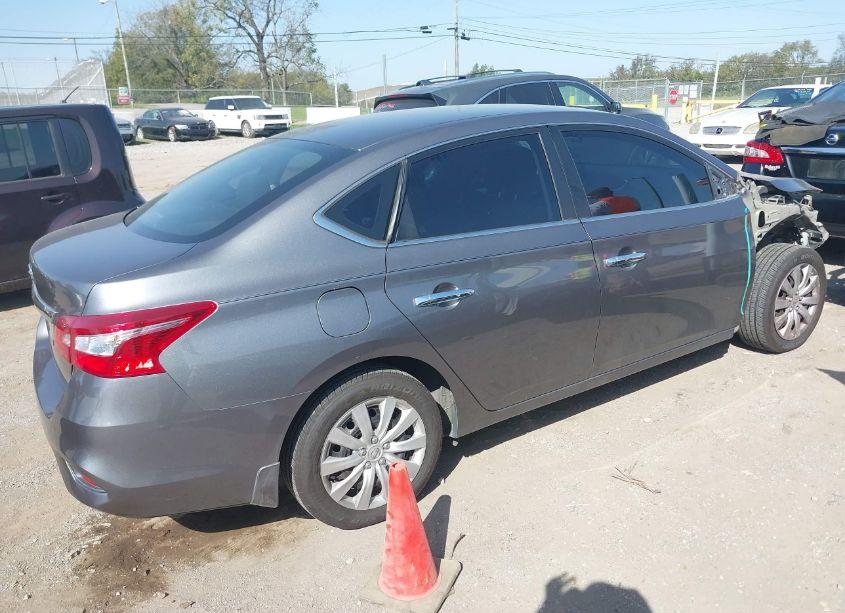 Photo 4 of 2017 Nissan Sentra S (VIN 3N1AB7AP7HY276652)