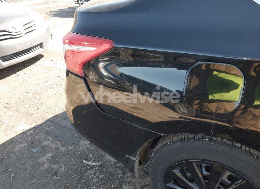 Photo 6 of 2017 Nissan Sentra S (VIN 3N1AB7AP7HY279017)