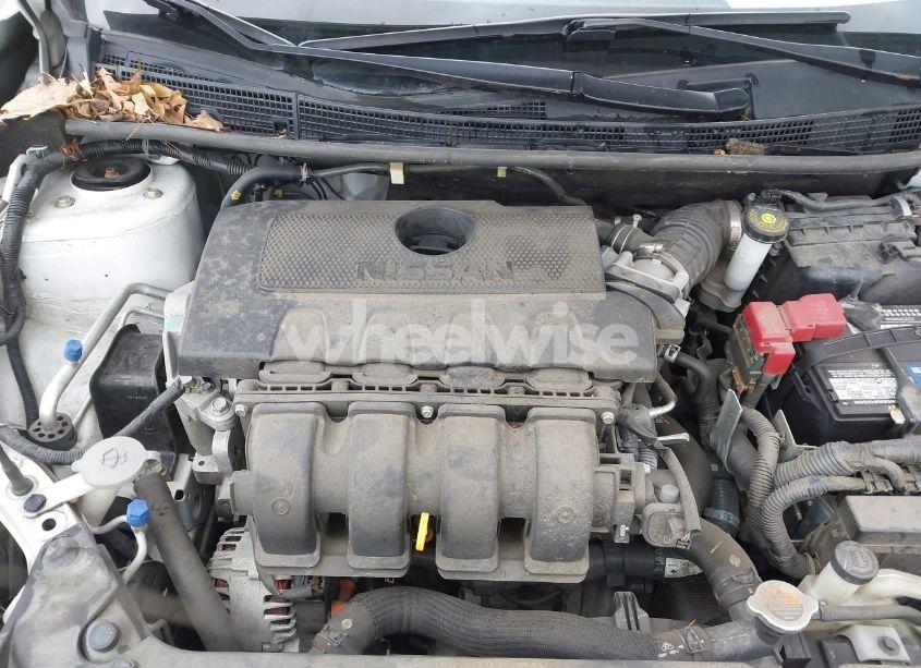 Photo 10 of 2017 Nissan Sentra SV (VIN 3N1AB7AP7HY279678)