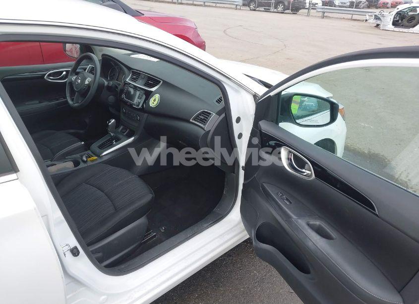 Photo 5 of 2017 Nissan Sentra SV (VIN 3N1AB7AP7HY279678)