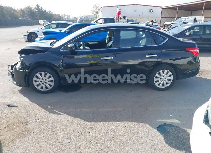 Photo 14 of 2017 Nissan Sentra S (VIN 3N1AB7AP7HY282970)