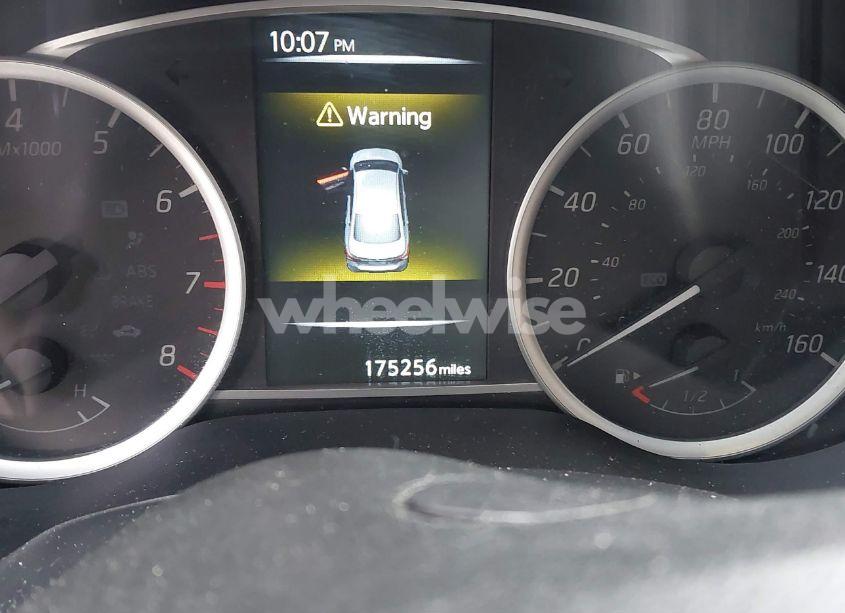 Photo 7 of 2017 Nissan Sentra SV (VIN 3N1AB7AP7HY307382)