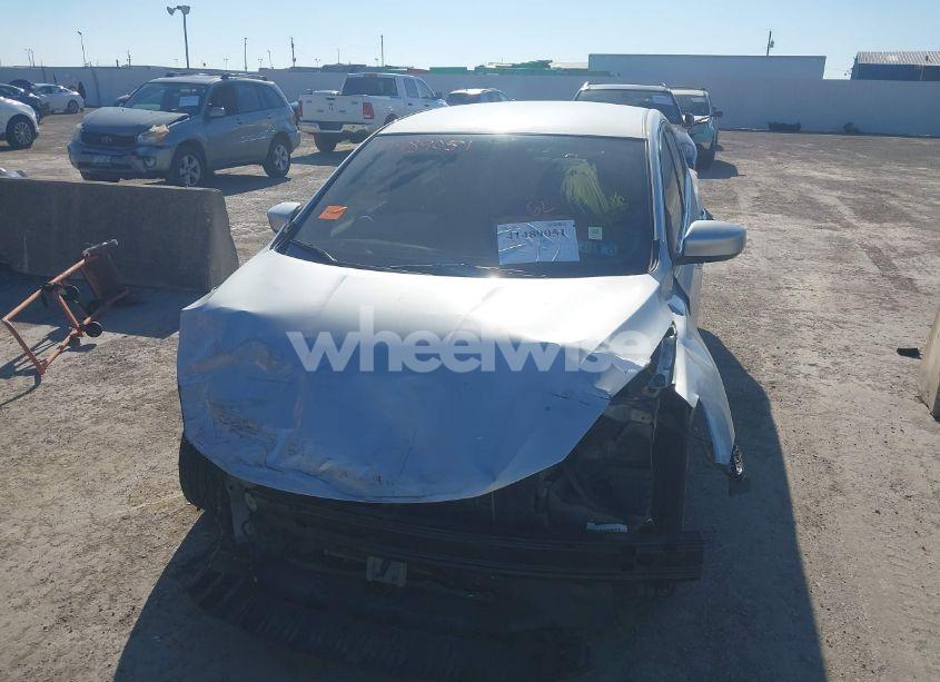 Photo 6 of 2017 Nissan Sentra SV (VIN 3N1AB7AP7HY309973)