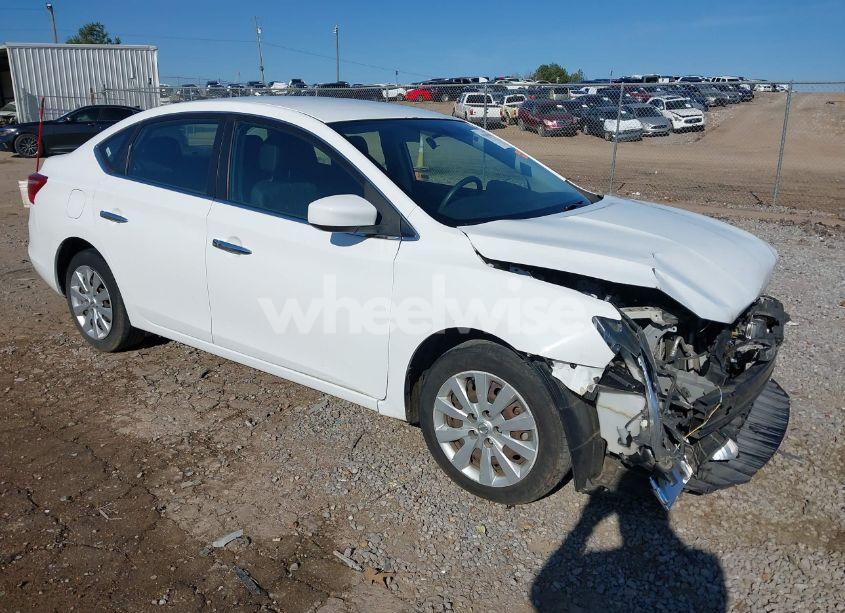 2017 Nissan Sentra SV (VIN 3N1AB7AP7HY349549) main photo