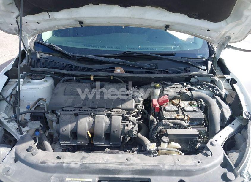 Photo 10 of 2017 Nissan Sentra SV (VIN 3N1AB7AP7HY354864)