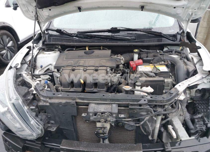 Photo 10 of 2017 Nissan Sentra SV (VIN 3N1AB7AP7HY356453)