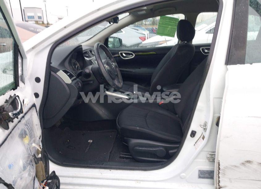 Photo 5 of 2017 Nissan Sentra SV (VIN 3N1AB7AP7HY356453)