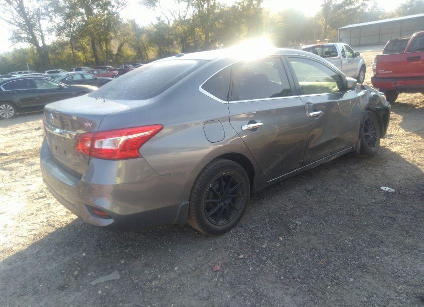 Photo 4 of 2017 Nissan Sentra SV (VIN 3N1AB7AP7HY362673)