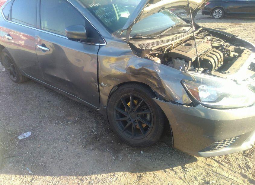 Photo 6 of 2017 Nissan Sentra SV (VIN 3N1AB7AP7HY362673)