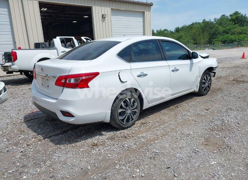 Photo 4 of 2017 Nissan Sentra S (VIN 3N1AB7AP7HY381773)