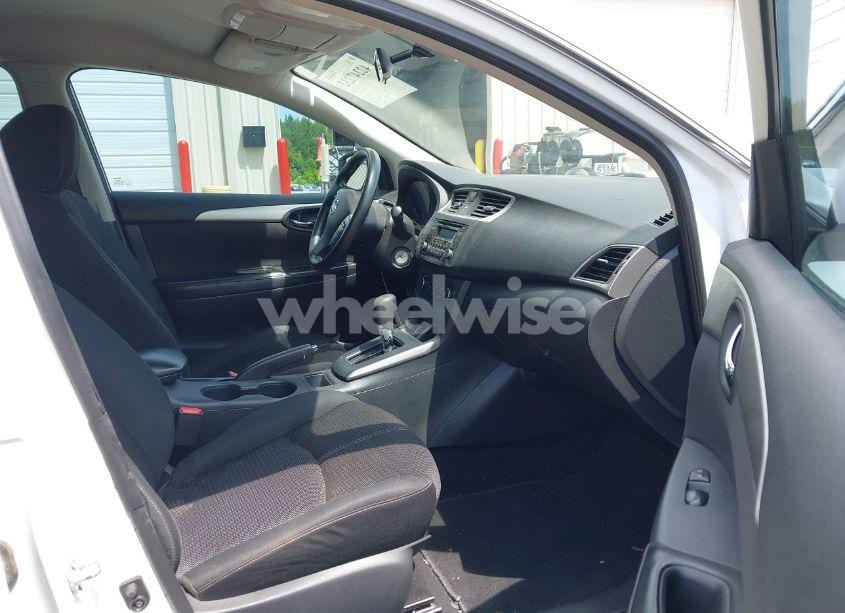 Photo 5 of 2017 Nissan Sentra S (VIN 3N1AB7AP7HY381773)