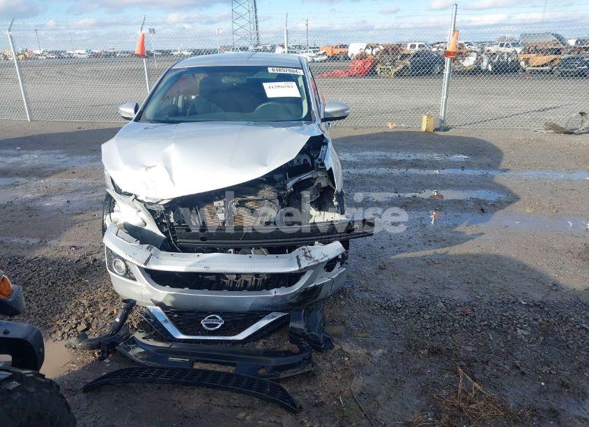 Photo 11 of 2017 Nissan Sentra SR (VIN 3N1AB7AP7HY393907)