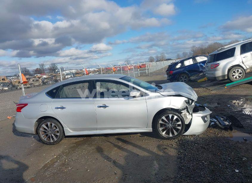 Photo 12 of 2017 Nissan Sentra SR (VIN 3N1AB7AP7HY393907)