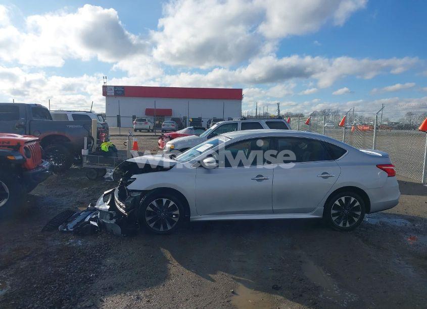 Photo 13 of 2017 Nissan Sentra SR (VIN 3N1AB7AP7HY393907)