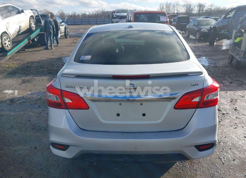 Photo 15 of 2017 Nissan Sentra SR (VIN 3N1AB7AP7HY393907)