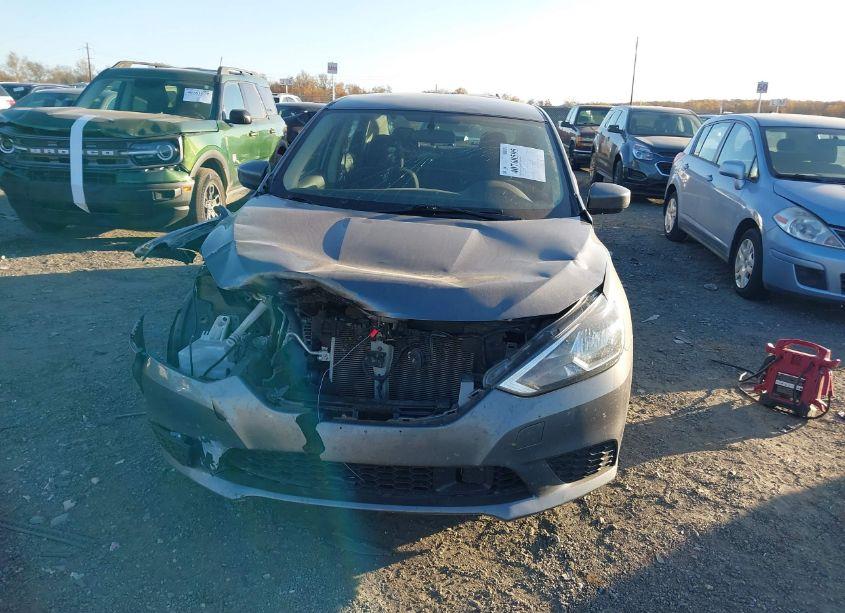Photo 12 of 2018 Nissan Sentra SV (VIN 3N1AB7AP7JL613646)