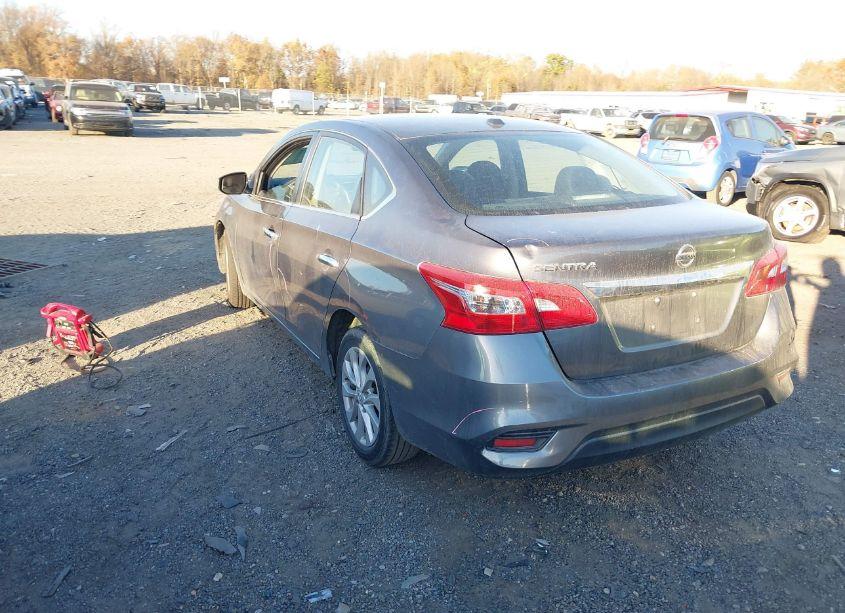 Photo 3 of 2018 Nissan Sentra SV (VIN 3N1AB7AP7JL613646)