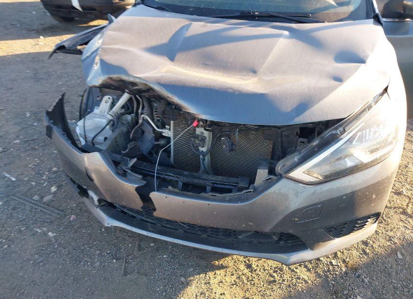 Photo 6 of 2018 Nissan Sentra SV (VIN 3N1AB7AP7JL613646)