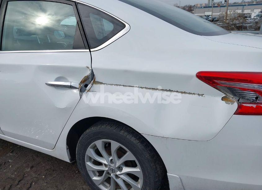 Photo 6 of 2018 Nissan Sentra SV (VIN 3N1AB7AP7JL627272)