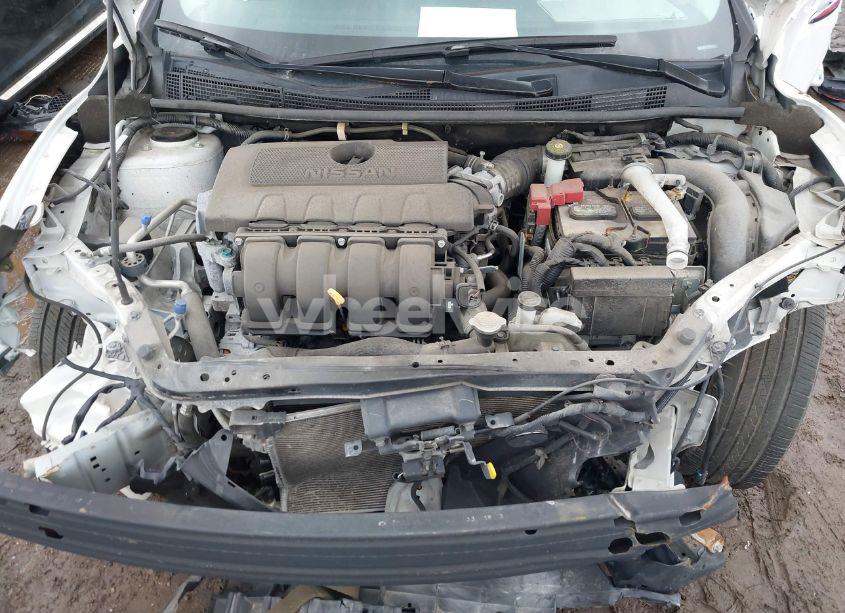 Photo 10 of 2018 Nissan Sentra SV (VIN 3N1AB7AP7JL628776)