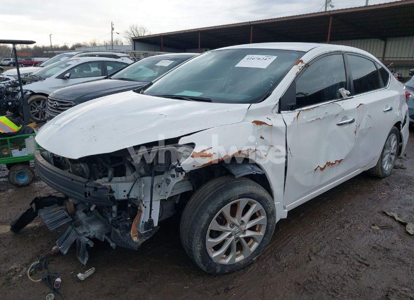 Photo 2 of 2018 Nissan Sentra SV (VIN 3N1AB7AP7JL628776)