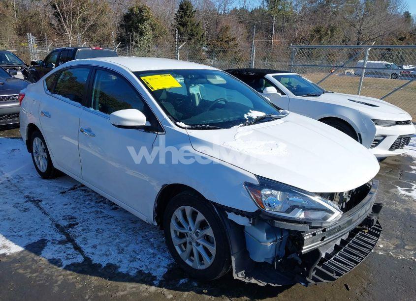 2018 Nissan Sentra SV (VIN 3N1AB7AP7JL630172) main photo