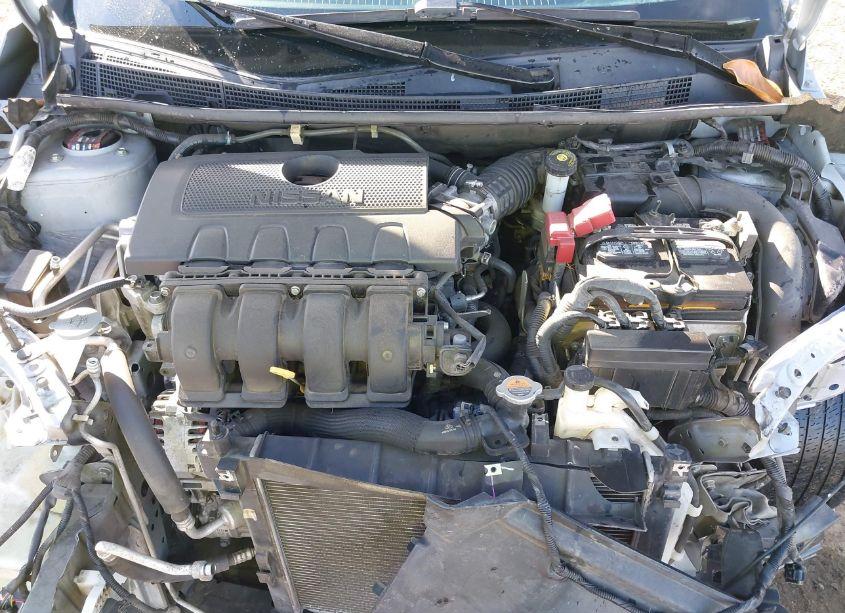 Photo 10 of 2018 Nissan Sentra SV (VIN 3N1AB7AP7JL630723)