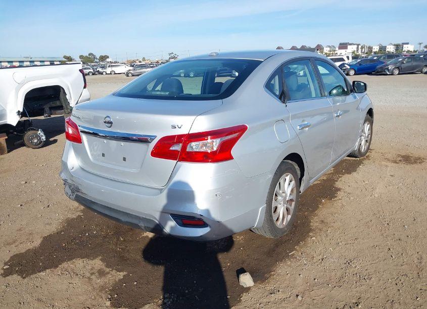 Photo 4 of 2018 Nissan Sentra SV (VIN 3N1AB7AP7JL630723)