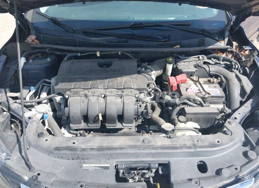 Photo 10 of 2018 Nissan Sentra SV (VIN 3N1AB7AP7JL640278)