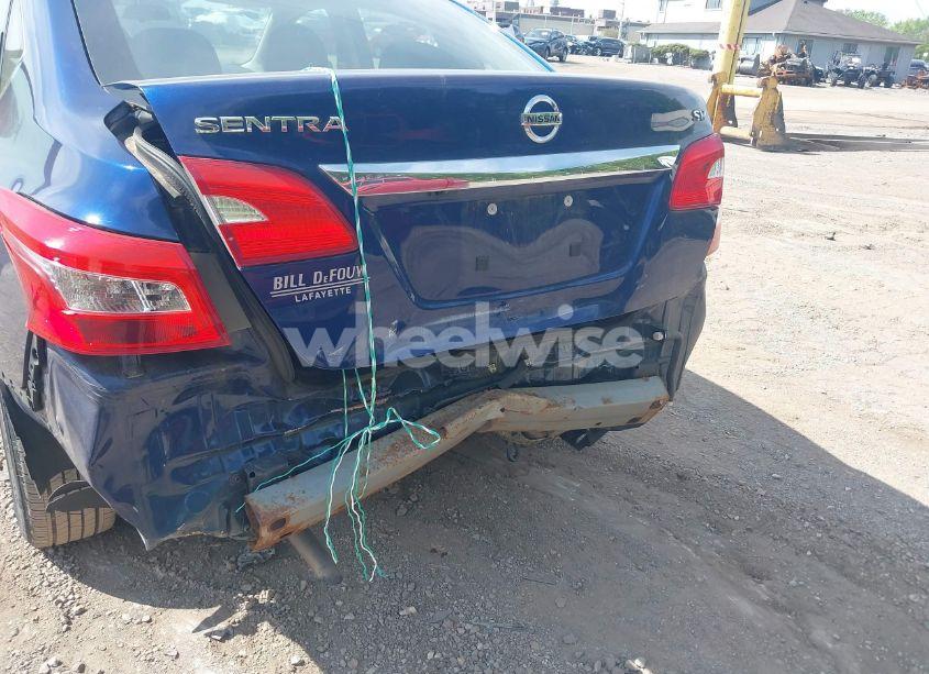 Photo 6 of 2018 Nissan Sentra SV (VIN 3N1AB7AP7JL640278)