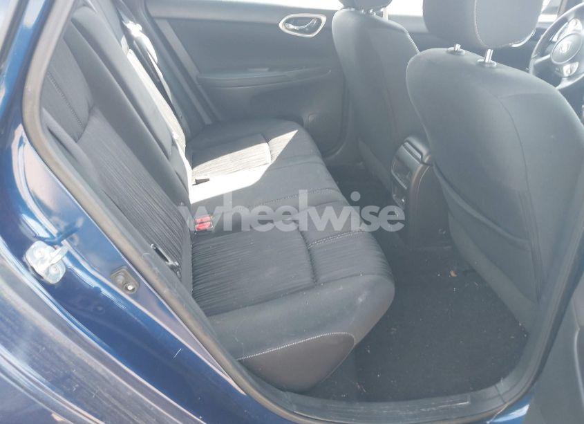 Photo 8 of 2018 Nissan Sentra SV (VIN 3N1AB7AP7JL640278)