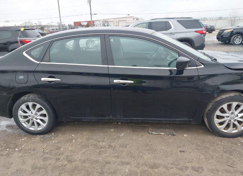 Photo 13 of 2018 Nissan Sentra SV (VIN 3N1AB7AP7JL643455)