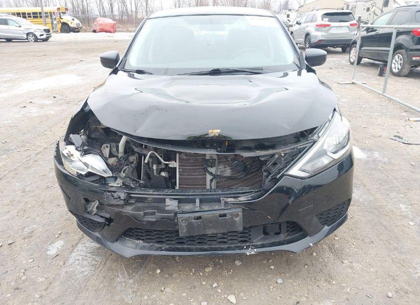Photo 6 of 2018 Nissan Sentra SV (VIN 3N1AB7AP7JL643455)