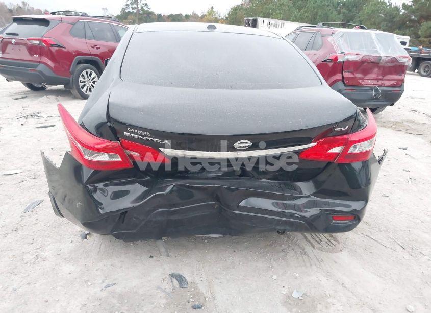 Photo 6 of 2018 Nissan Sentra SV (VIN 3N1AB7AP7JL655430)