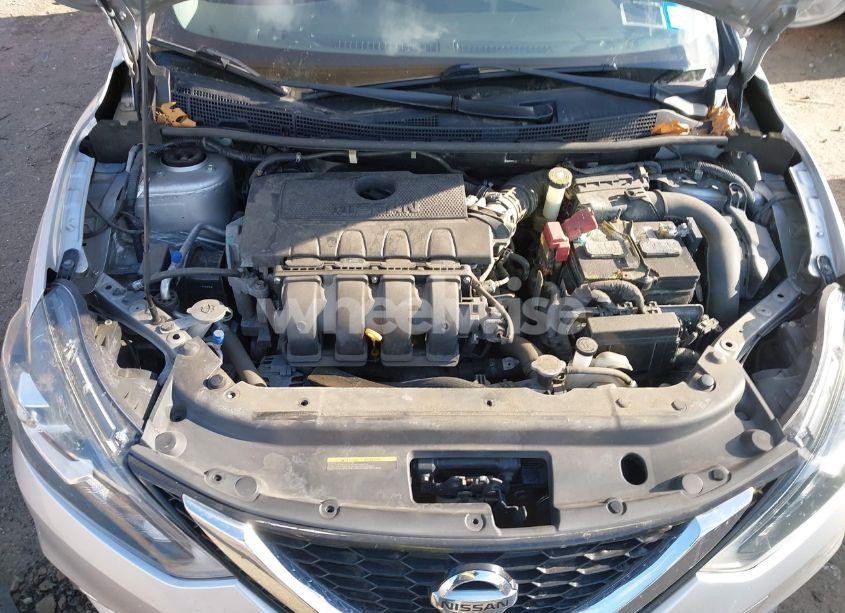 Photo 10 of 2018 Nissan Sentra SR (VIN 3N1AB7AP7JY202444)