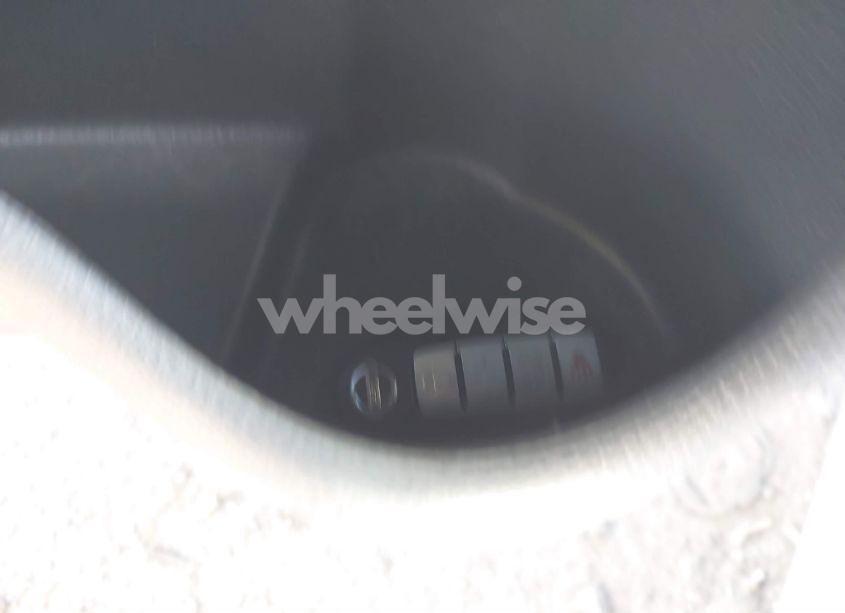 Photo 11 of 2018 Nissan Sentra SR (VIN 3N1AB7AP7JY202444)