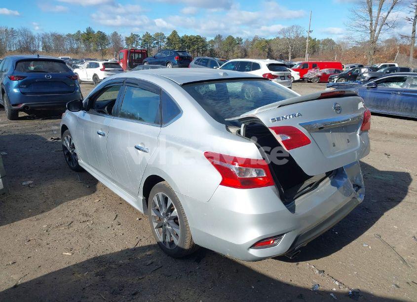 Photo 3 of 2018 Nissan Sentra SR (VIN 3N1AB7AP7JY202444)
