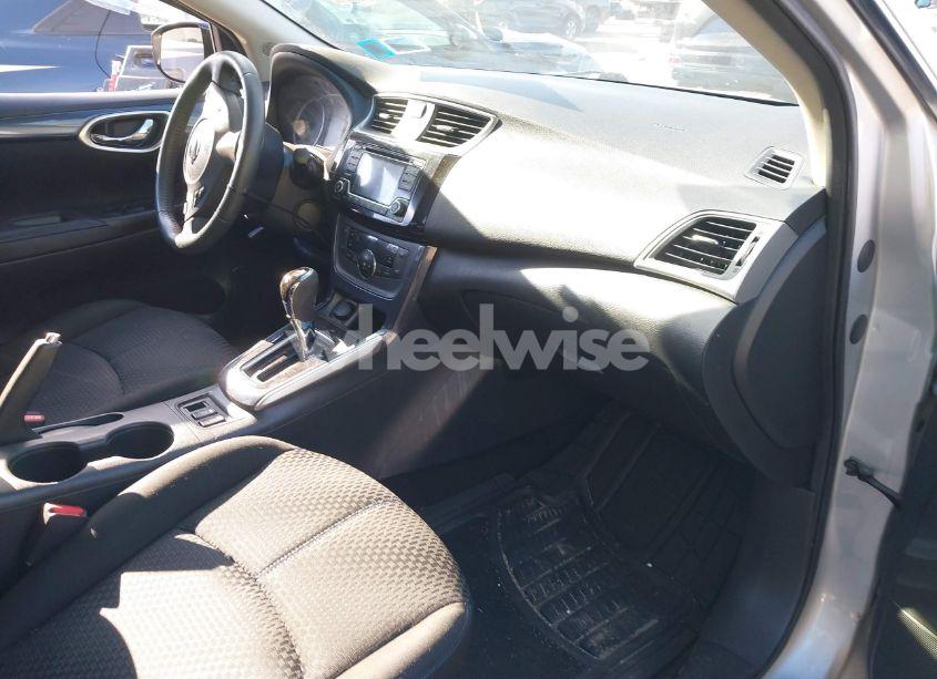 Photo 5 of 2018 Nissan Sentra SR (VIN 3N1AB7AP7JY202444)