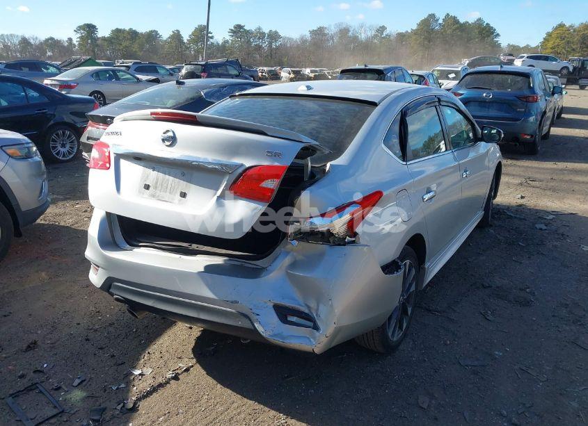 Photo 6 of 2018 Nissan Sentra SR (VIN 3N1AB7AP7JY202444)