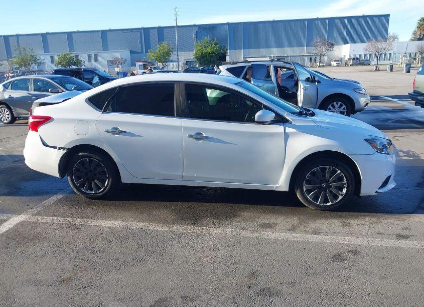 Photo 13 of 2018 Nissan Sentra S (VIN 3N1AB7AP7JY207501)