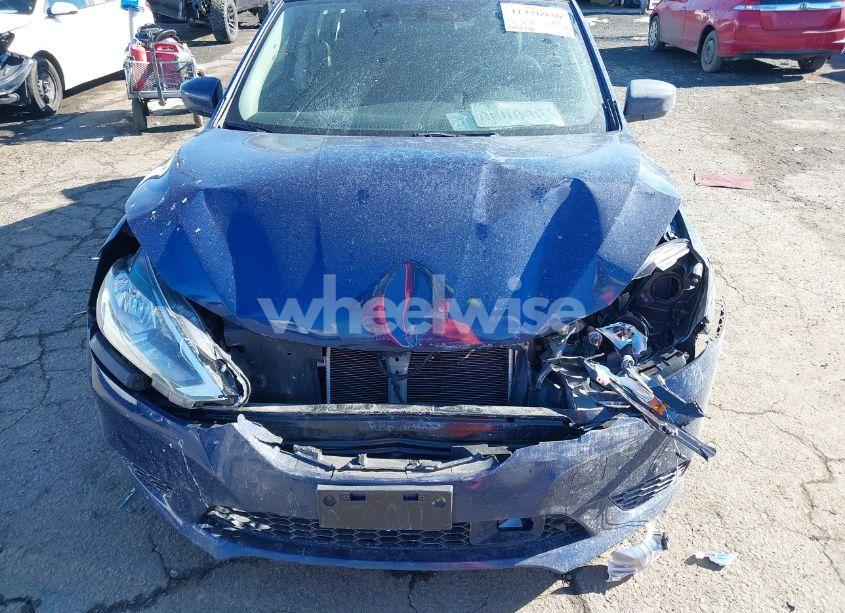 Photo 6 of 2018 Nissan Sentra SV (VIN 3N1AB7AP7JY208664)
