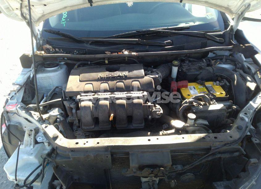 Photo 10 of 2018 Nissan Sentra SR (VIN 3N1AB7AP7JY209166)