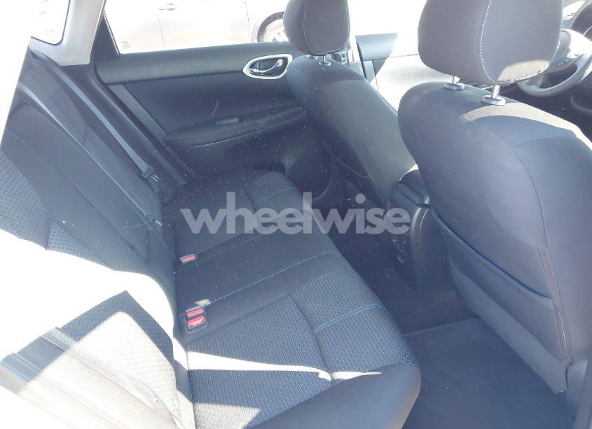 Photo 8 of 2018 Nissan Sentra SR (VIN 3N1AB7AP7JY219129)