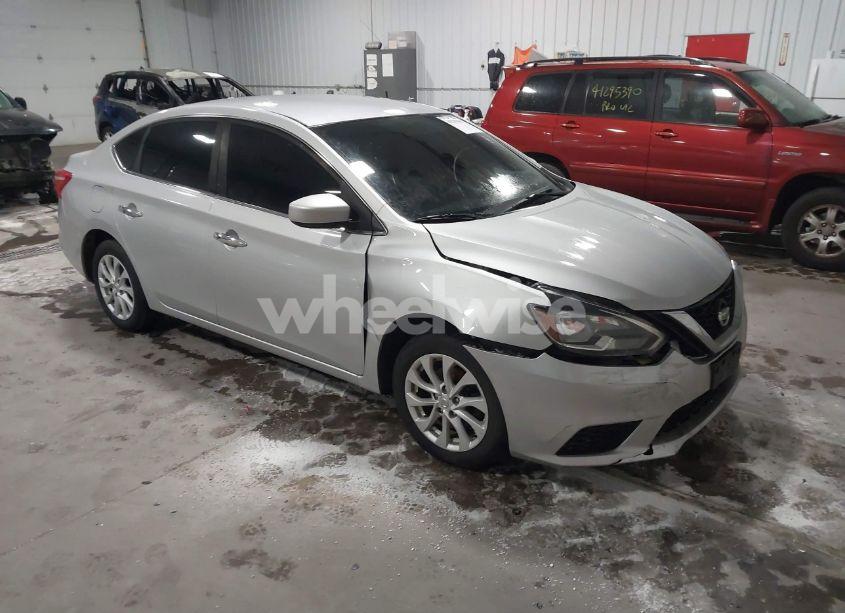 2018 Nissan Sentra SV (VIN 3N1AB7AP7JY235654) main photo