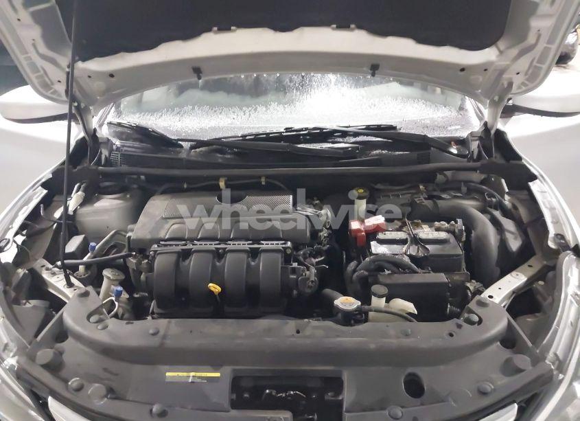 Photo 10 of 2018 Nissan Sentra SV (VIN 3N1AB7AP7JY235654)