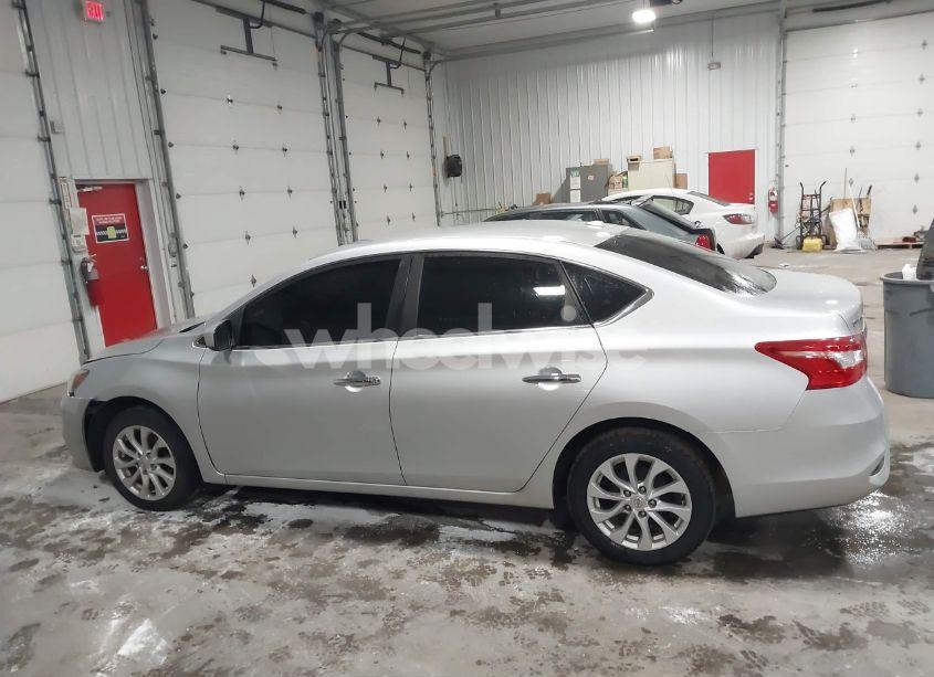 Photo 14 of 2018 Nissan Sentra SV (VIN 3N1AB7AP7JY235654)