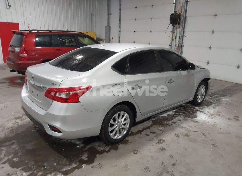 Photo 4 of 2018 Nissan Sentra SV (VIN 3N1AB7AP7JY235654)